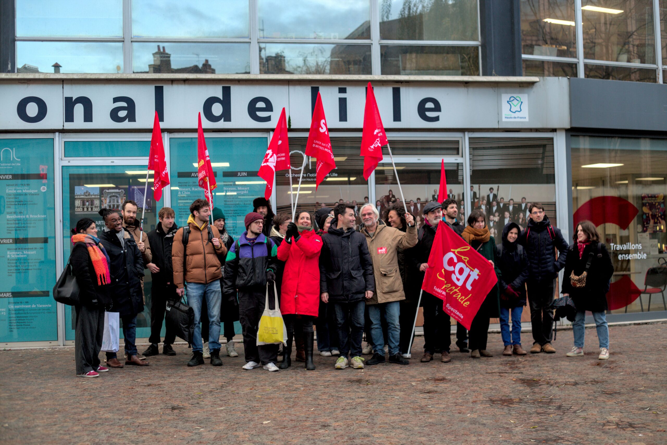 « La culture n’est pas une marchandise ». A Lille, une mobilisation contre les coupes budgétaires dans le spectacle vivant.