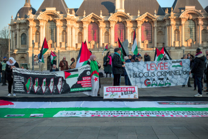 Manifestation pour la Palestine sur la place de la République à Lille.
